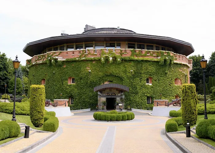 Luxury hotel only: Citadel - Gastro Boutique Hotel- Готель Цитадель Львів